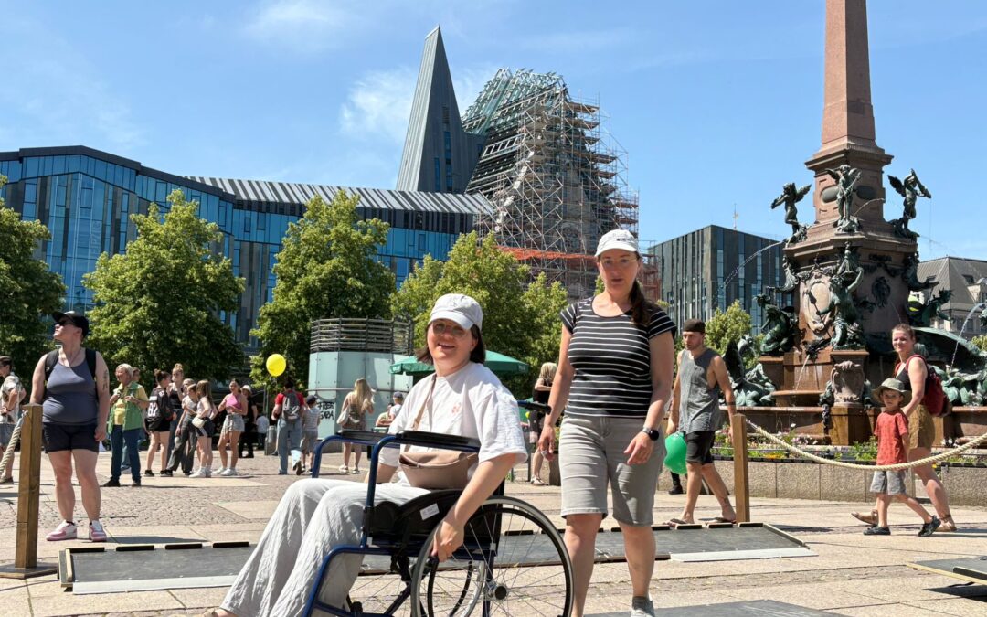 Unser Rolli-Parcours auf dem Augustusplatz begeistert beim Erlebnistag der AOK